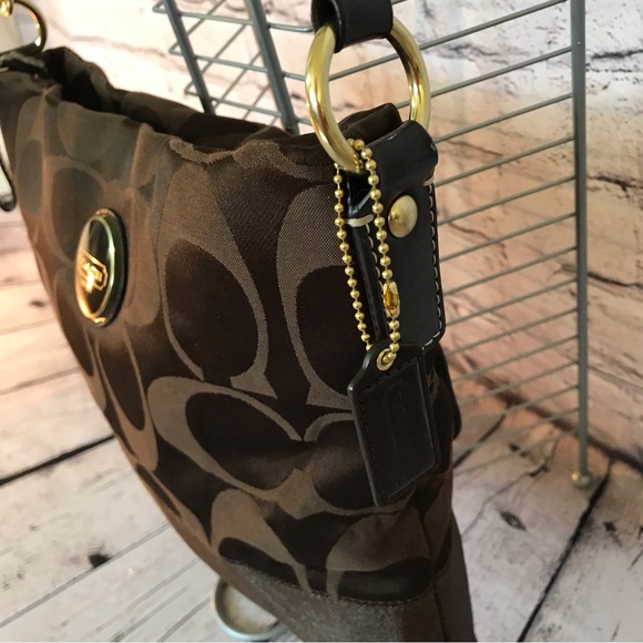 Coach Crossbody NWOT - Picture 6 of 13